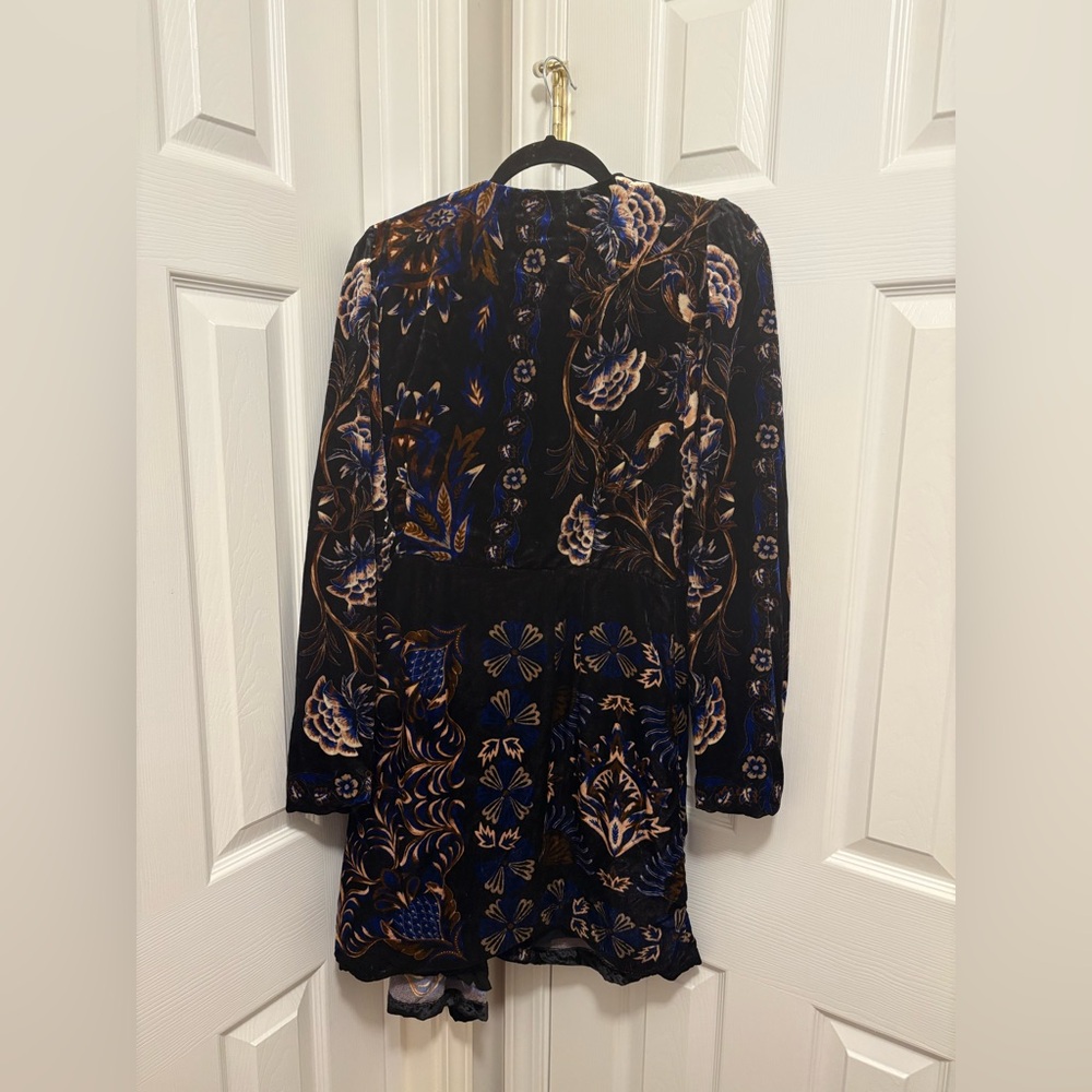 Farm Rio Arabesque Velvet Mix Scarves Mini Dress - Picture 8 of 8